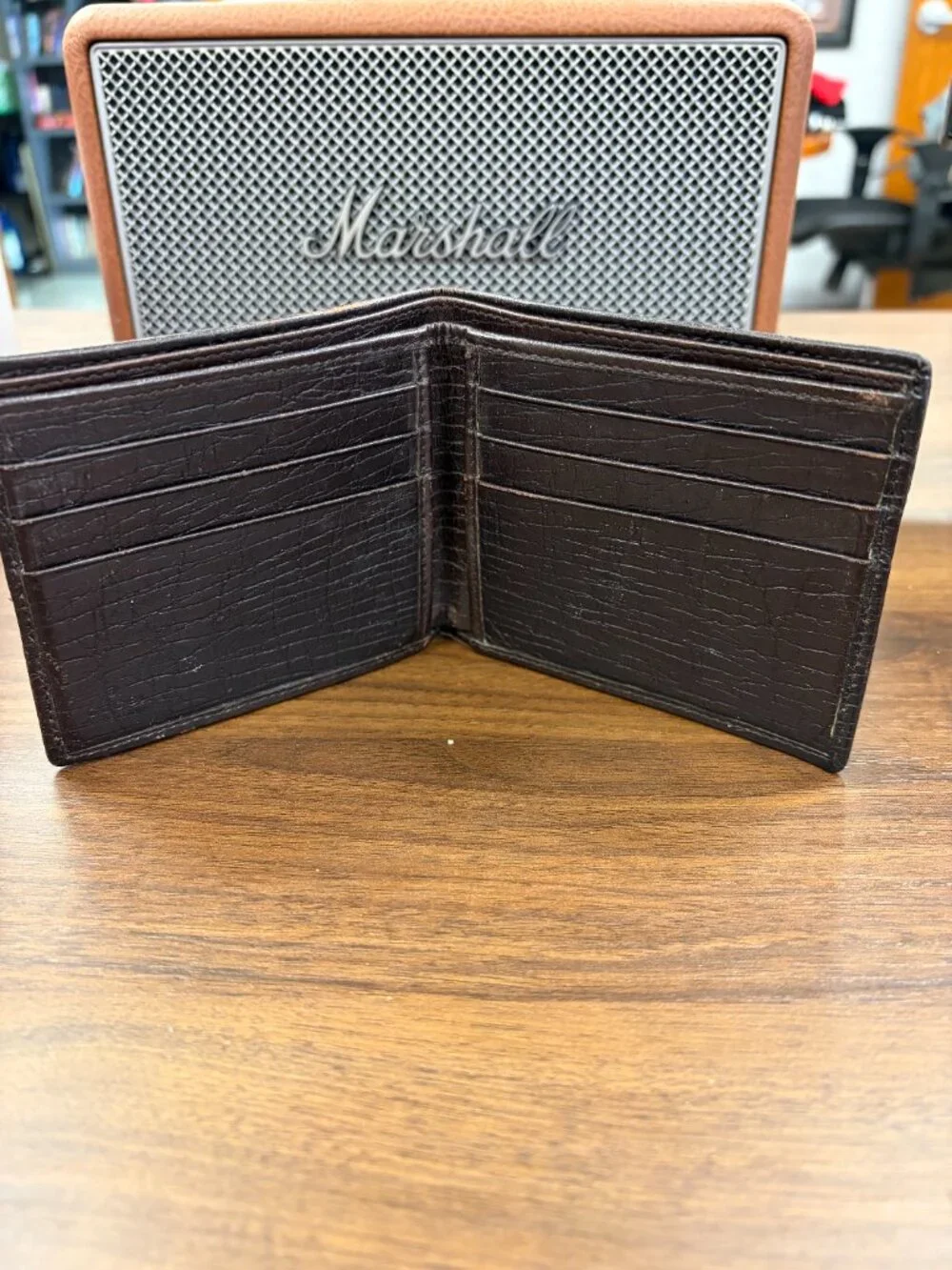 Gucci Men's Striped Bifold Wallet + Extremely Rare